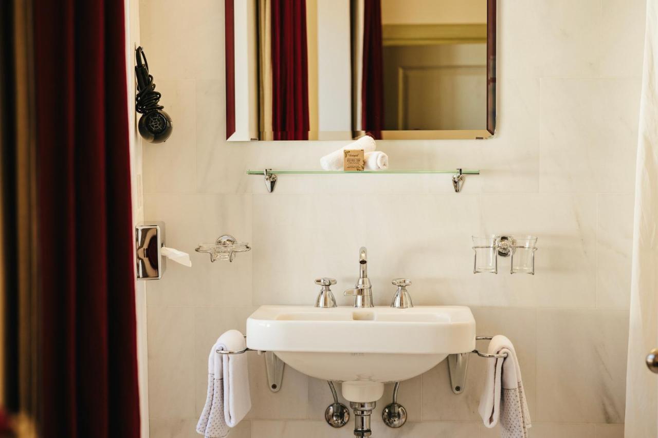 Historic Hotel Albrici Poschiavo Rom bilde